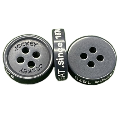 0,15g Tô màu Biểu trưng bên Các nút nhựa tròn khắc Logo phía trước Bốn lỗ Các nút nhỏ vành tròn