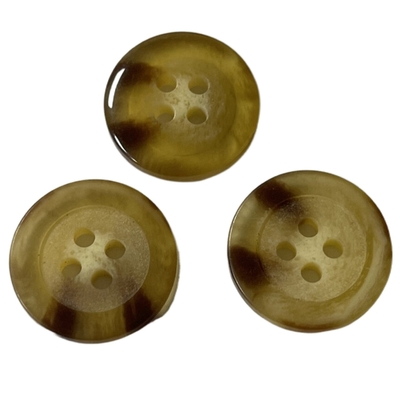 3/4 &quot;Bốn lỗ bằng nhựa giả sừng Nút áo ODM Màu sử dụng cho áo len áo khoác