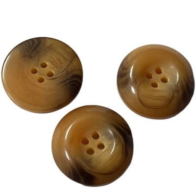 19mm Bốn lỗ Nút áo nhựa Horn Hiệu ứng sừng Các nút nhựa màu nâu tròn