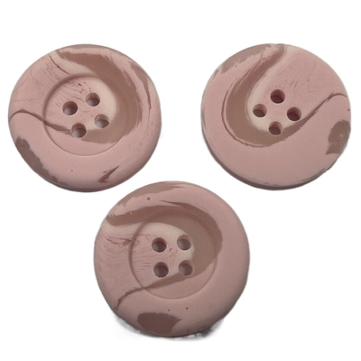 Nút áo khoác nhựa 3/4 &quot;4 lỗ Màu hồng Sử dụng cho áo len nữ