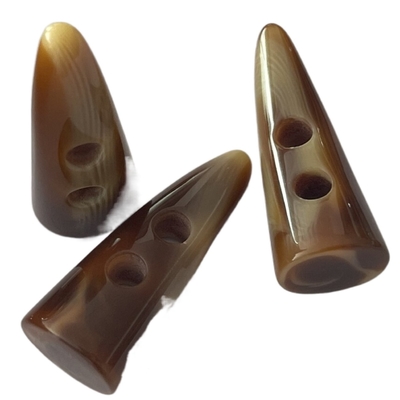 2 lỗ Horn Nút chuyển đổi cho áo khoác với hình dạng răng sừng hoàn toàn sáng bóng