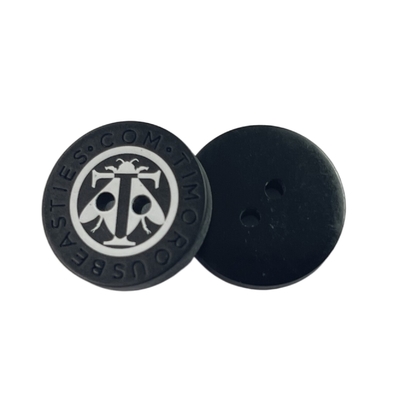 Lụa in nút nhựa nhựa khắc logo Áo khoác Nút bốn lỗ trong 32L cho quần áo